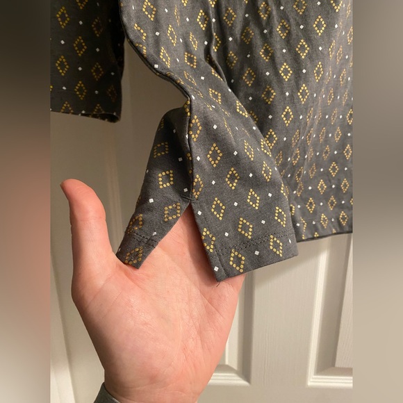 LOFT Women’s Top - Picture 3 of 6